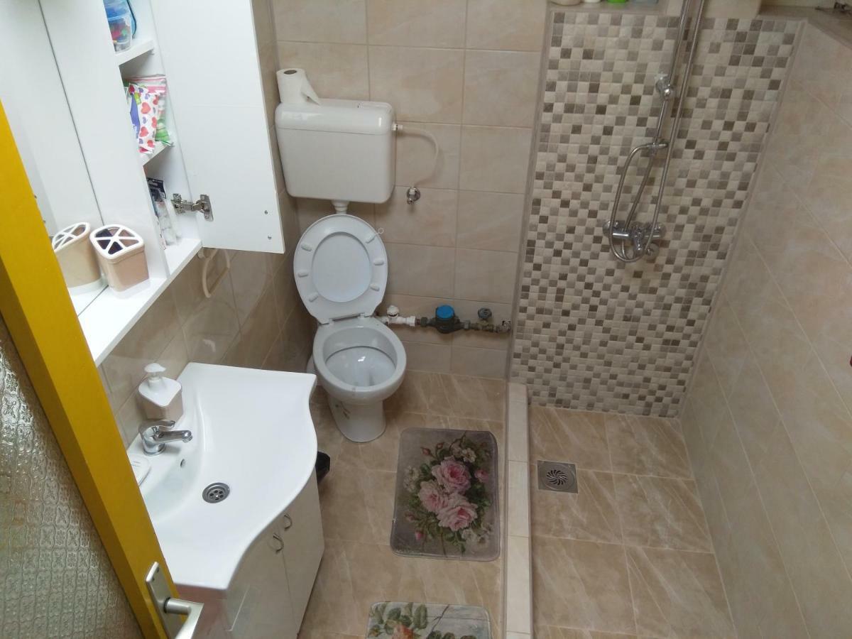 Apartman Dunja Vranje Buitenkant foto